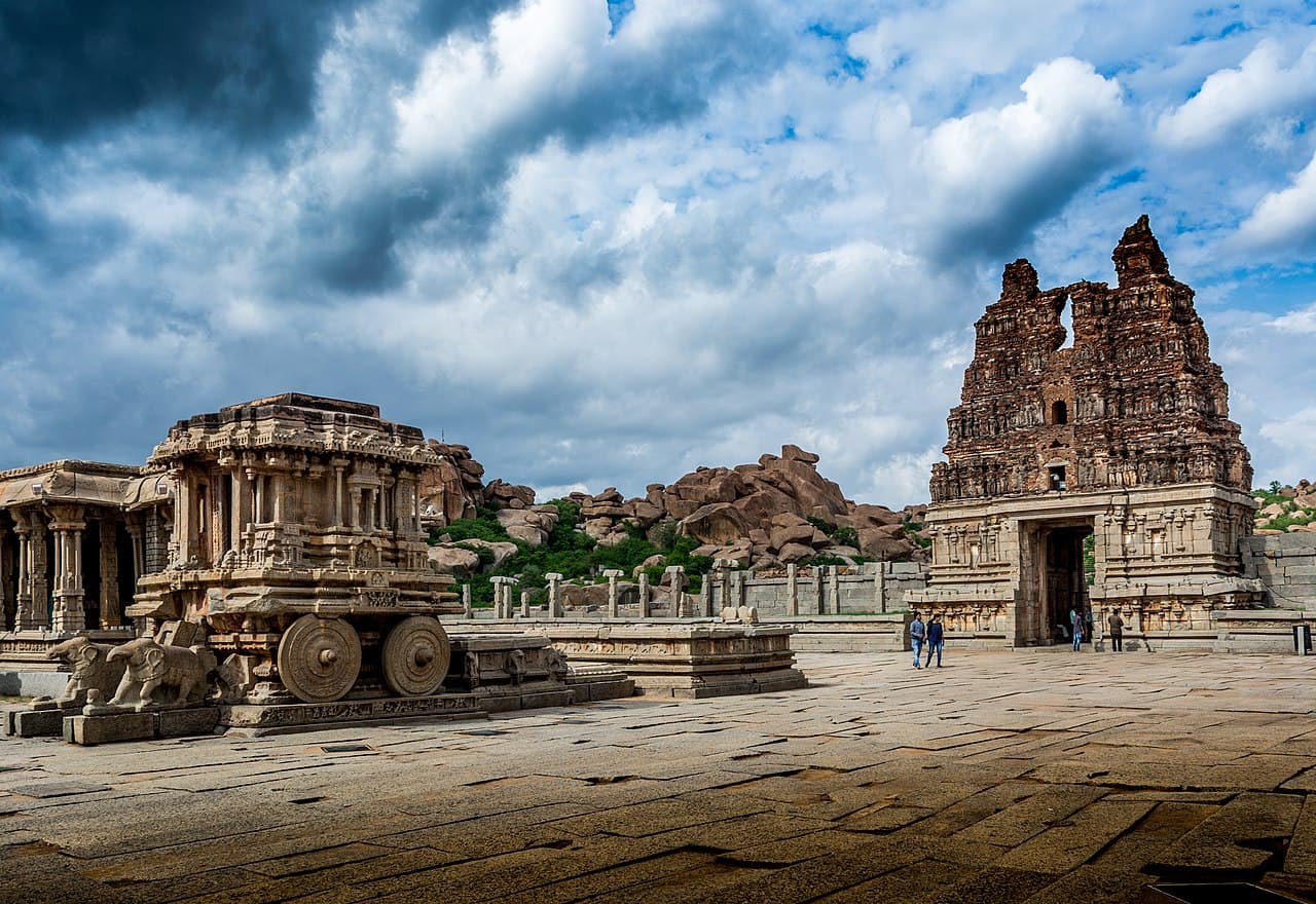 What are the Popular Routes from Bangalore to Hampi