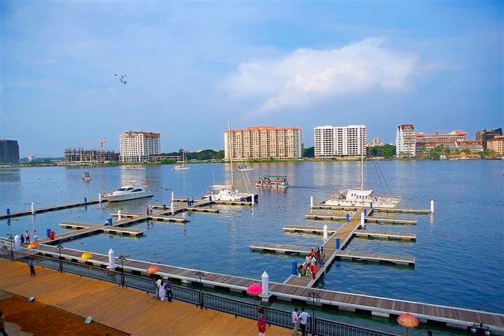 What Are the Best Ways to Travel from Bangalore to Kochi?