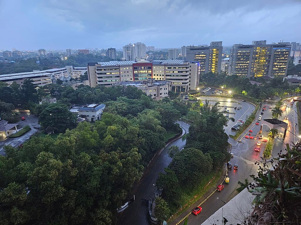  What Are the Must-See Stops Along the Route?