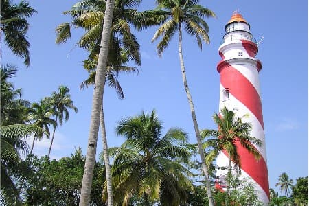 What are the Best Ways to Travel from Bangalore to Kollam