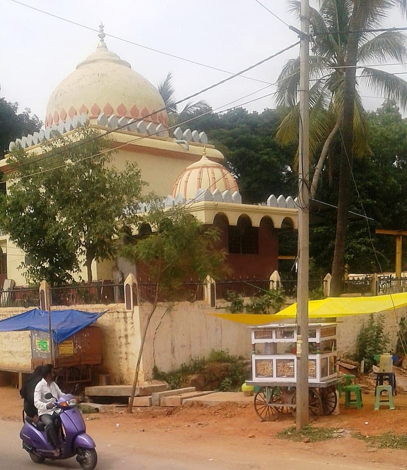 Driving from Bangalore towards Tumkur
