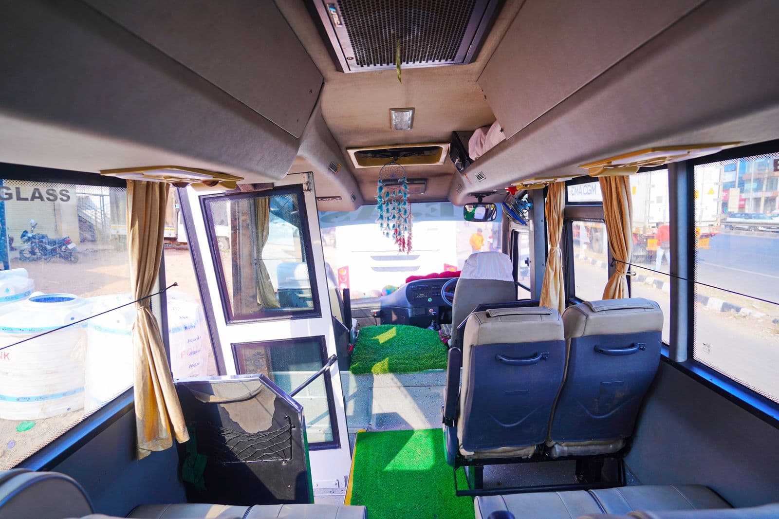 Questions to Ask Before Booking a Minibus in India