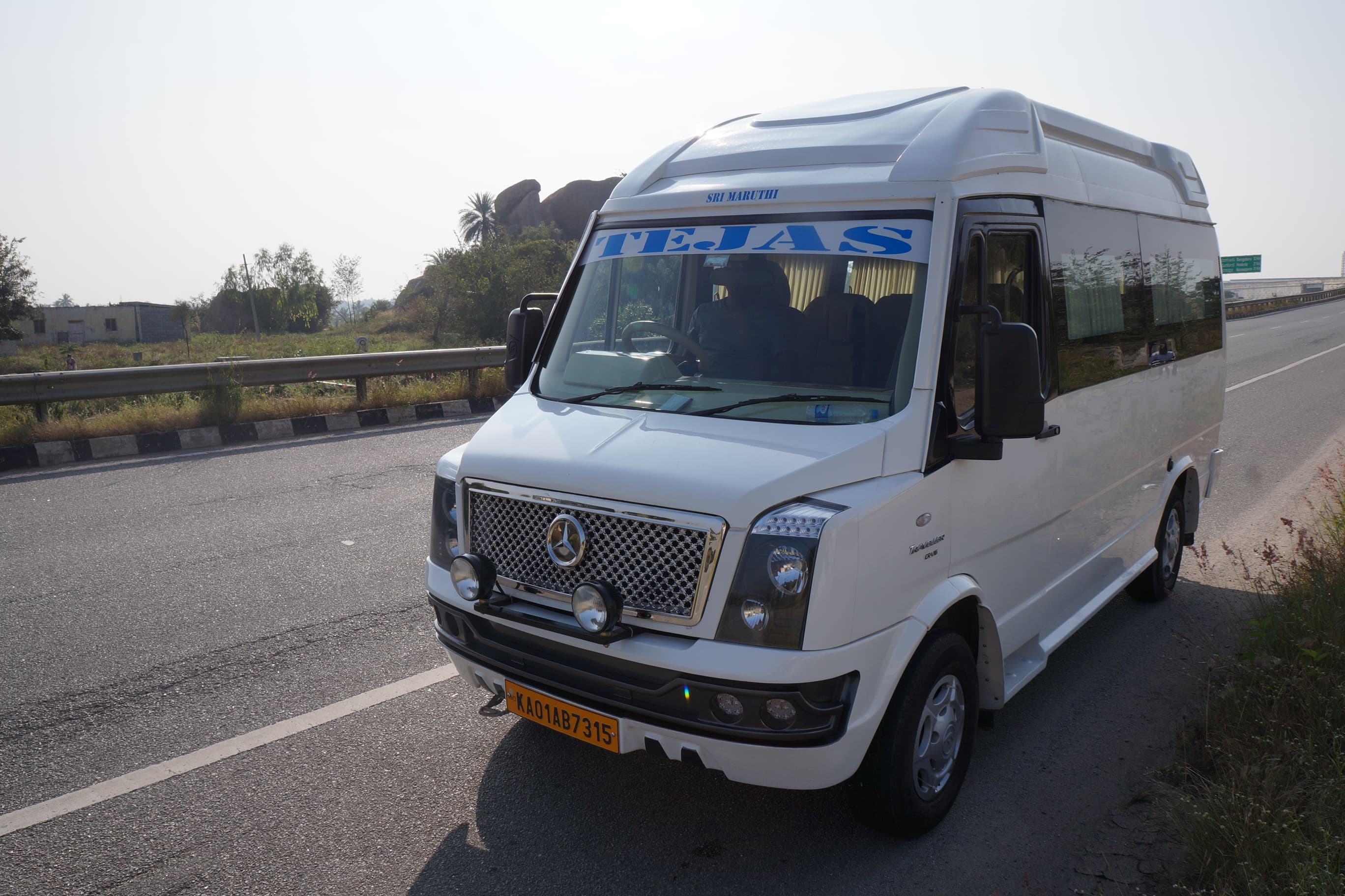 Best Occasions to Book a 10-Seater Tempo Traveller