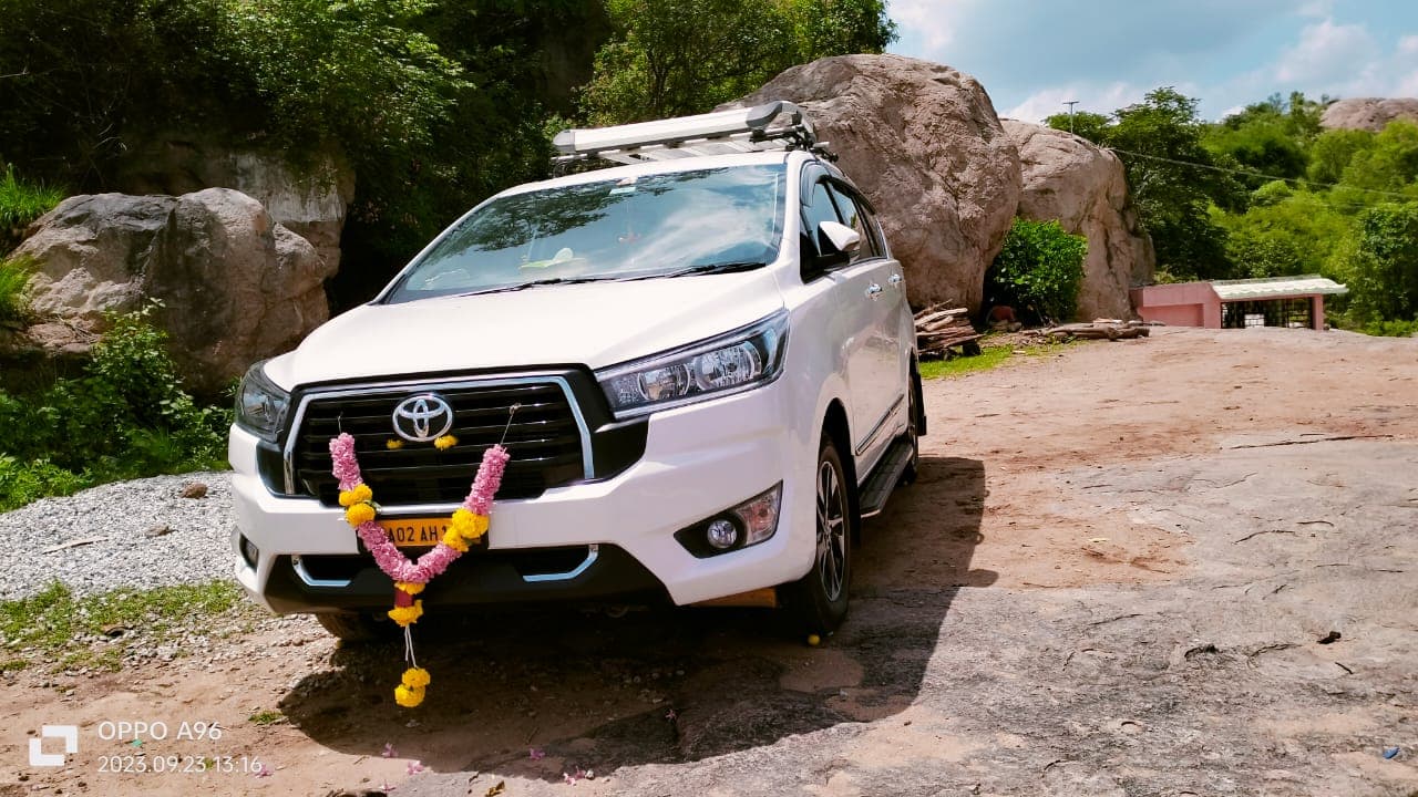 Cab Services — Why Choose Tejas Travels?