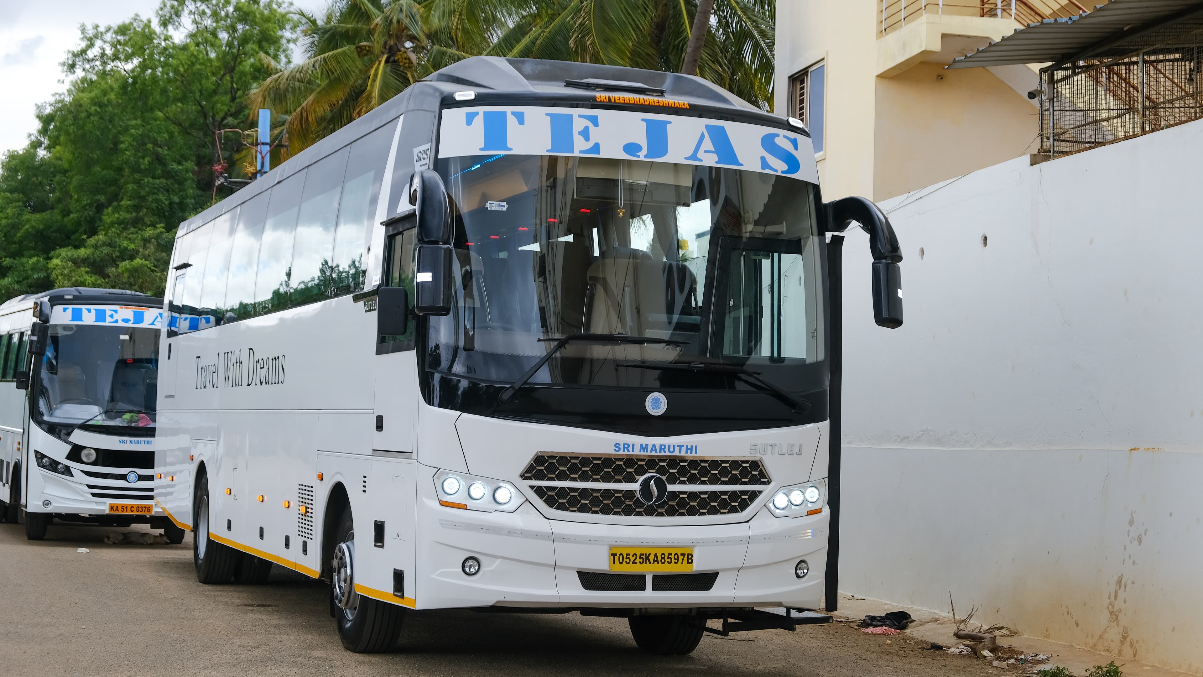 What Are the Benefits of Renting a Bus for a Religious Pilgrimage?