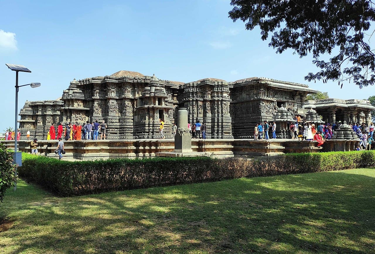 Where is Halebeedu Located and Why is it Famous?