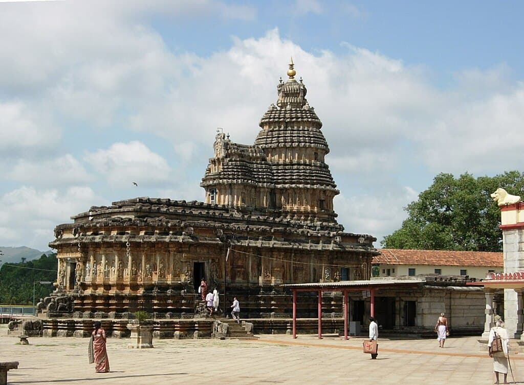 How Far Is Sringeri from Bangalore, and How to Reach It?